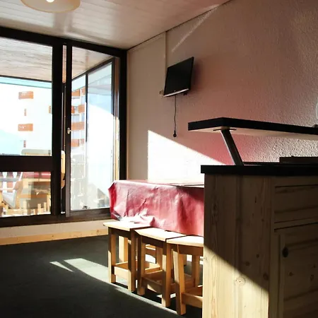 Serac - Location: En De La Station Mae-9049 Daire