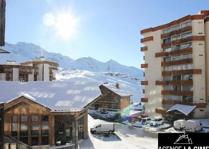 Serac - Location: En De La Station Mae-9049 Daire